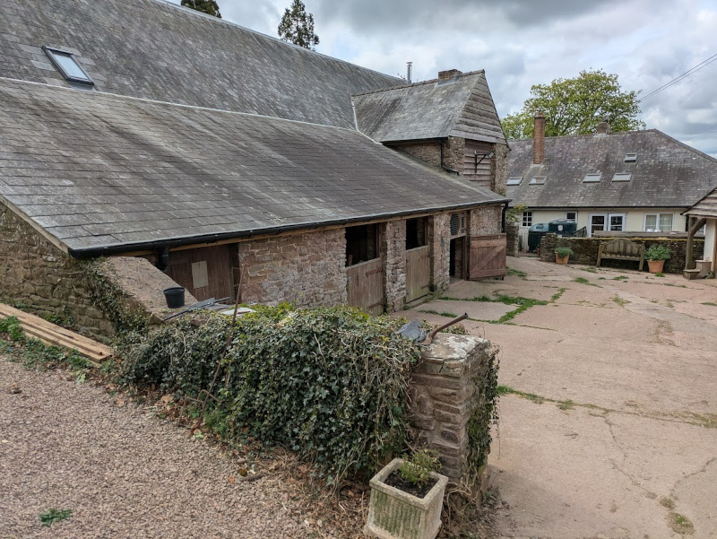 The main farmyard at Whitecross (Callow Hill), 14 April 2025
